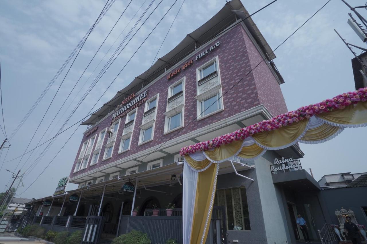 Hotel Mathoshree Thane Extérieur photo